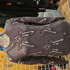 Wonderfully fabulous sweater, size M